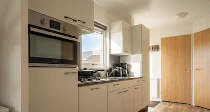 Detached chalet with three bedrooms, one bathroom and a dishwasher