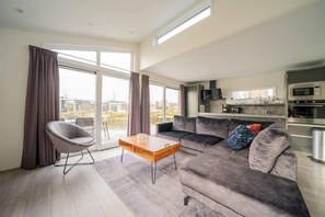 Smart TV - Chalet with 3 bedrooms and terrace (Linden)