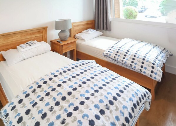 2 bedrooms