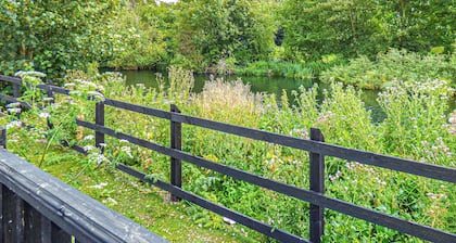 1 bedroom accommodation in Hoddesdon