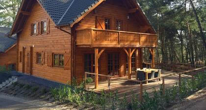Chalet avec 6 chambres Ă coucher et 2 places de stationnement