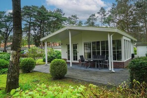 Exterior - 4 pers. chalet with 2 bedrooms and a terrace (Beekbergen)