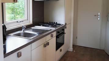 Fridge, microwave, dishwasher