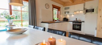 Chalet with 6 bedrooms and 2 parking spaces