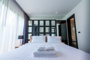 1 chambre, coffres-forts dans les chambres, fer et planche à repasser