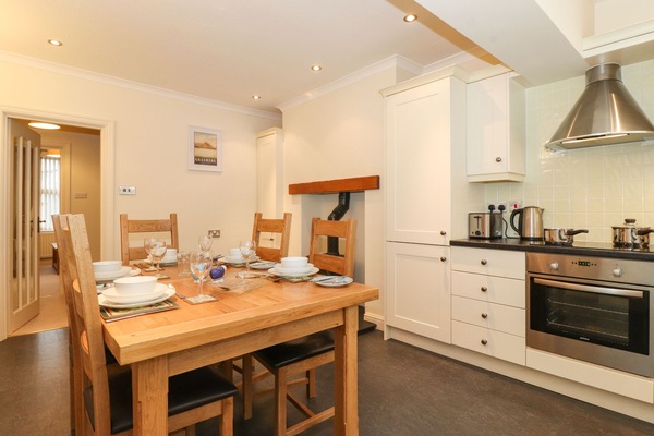 Cottage | Interior