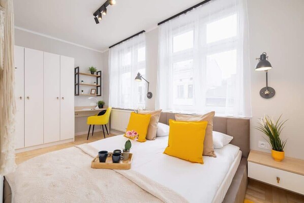 Iron/ironing board, WiFi, bed sheets - Pet-friendly | Studio for 4 | Kazimierz district (Kraków)