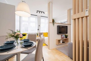 Dining - Pet-friendly | Studio for 4 | Kazimierz district (Kraków)