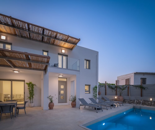 Sun Moon Villa I, True Nature Purity