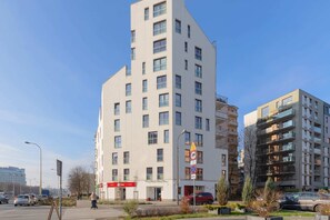 Exterior - Woronicza 34A Warsaw | Modern Apartment for Remote Work (Warszawa)