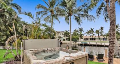 Waterfront 6BR Heated Pool Jacuzzi Close To Beach