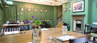 Gorgeous 2 bedroom Kintbury cottage with garden