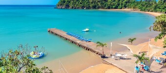 Sand and Tan Beach Hotel at White River, Ocho Rios