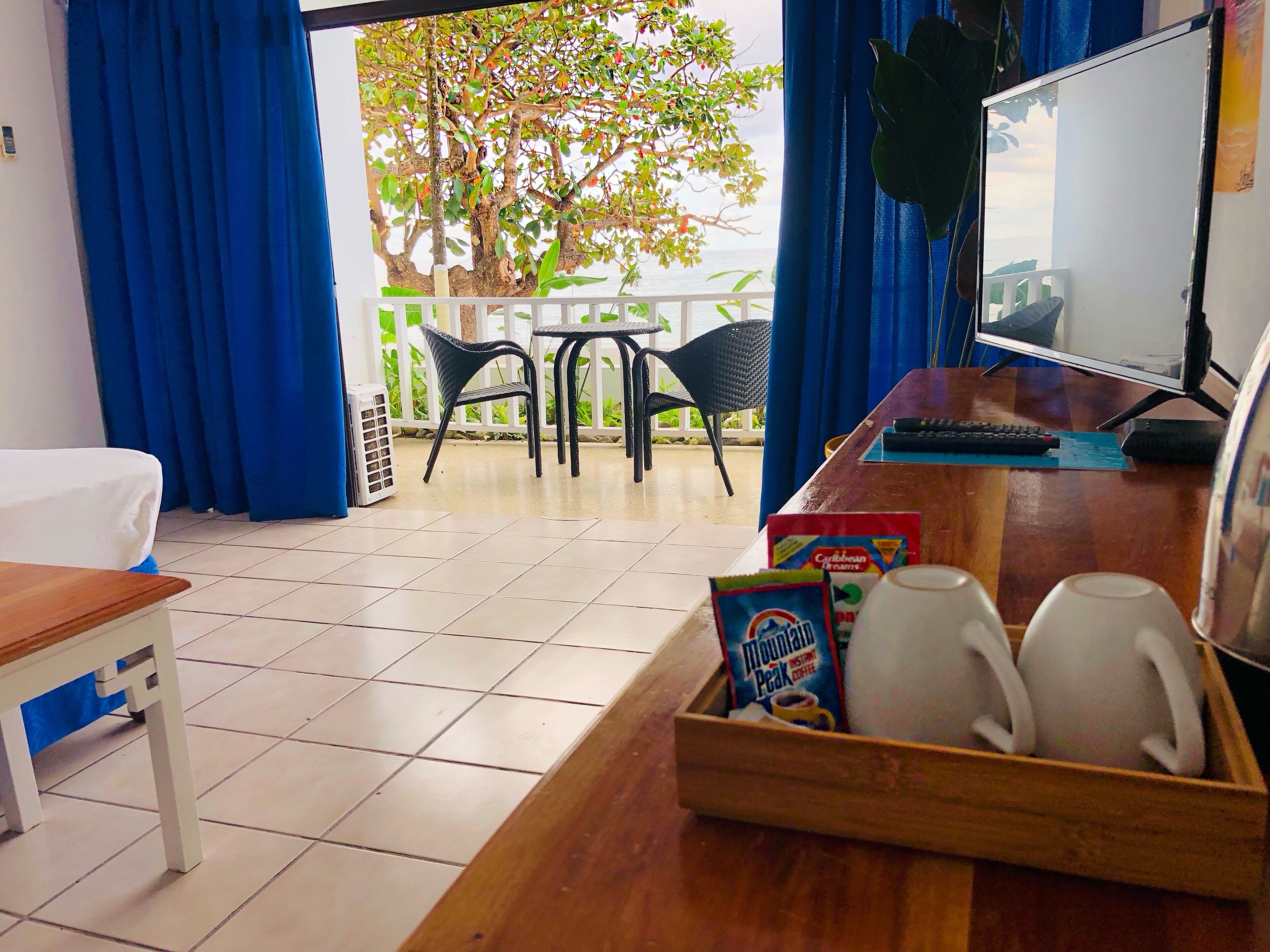 1 bedroom, in-room safe, iron/ironing board, WiFi (free)