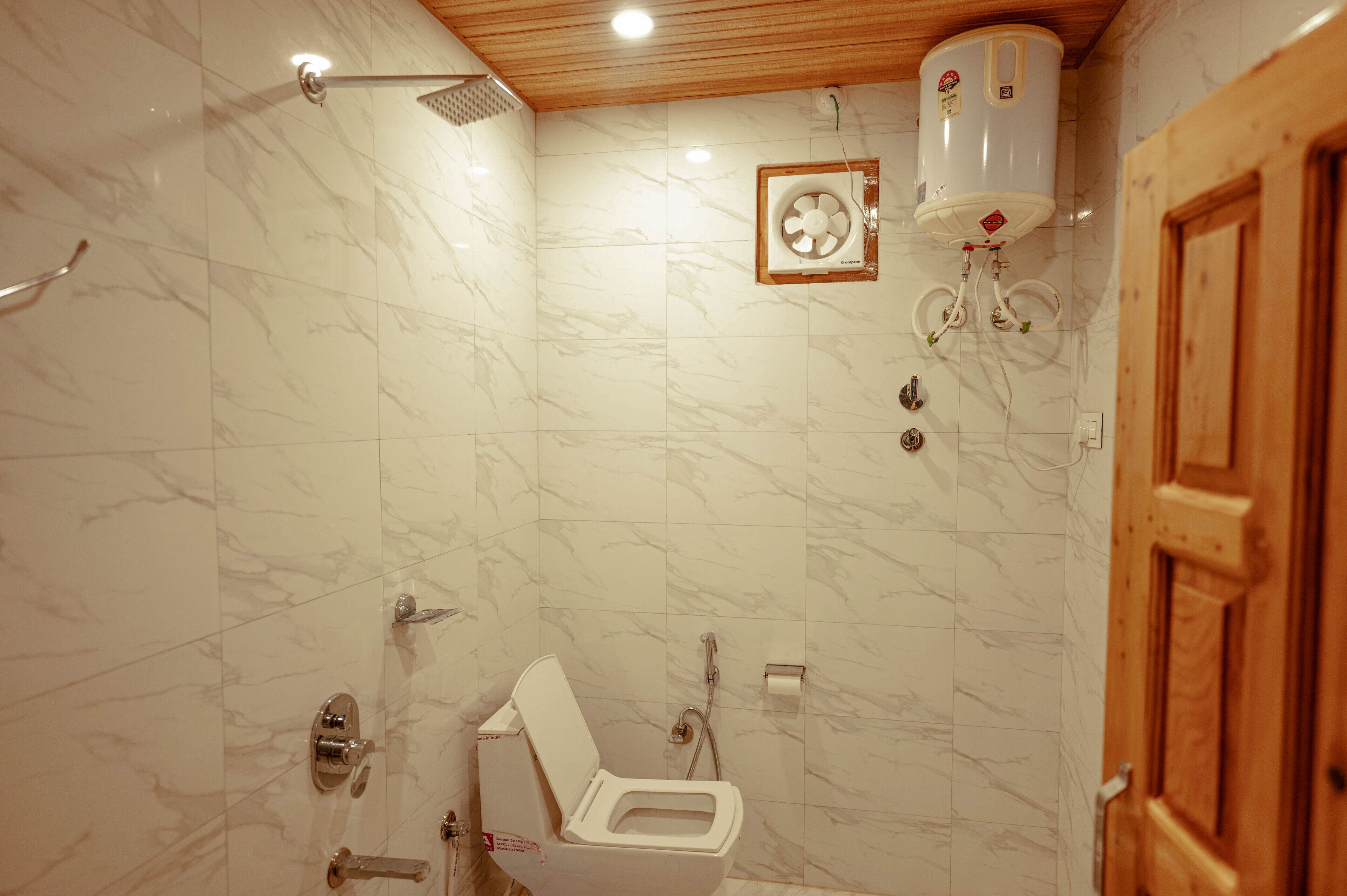 Deluxe Double Room | Bathroom