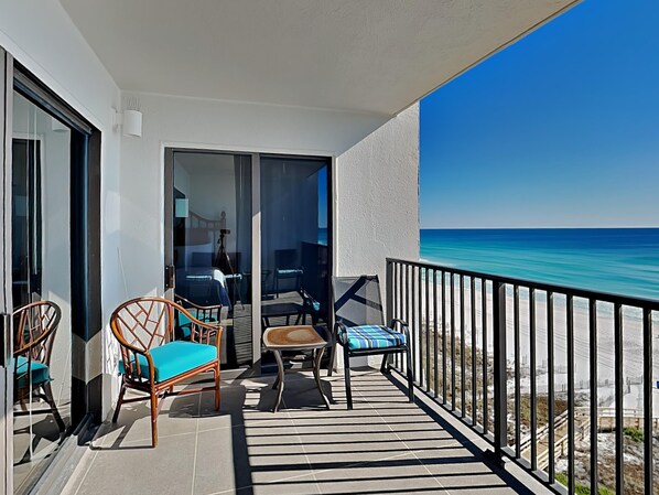 公寓客房, 多張床, 陽台, 海景 (0 - No Pets Allowed) | 住宿一隅