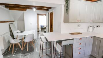 Fridge, dishwasher, electric kettle, toaster