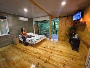 1 slaapkamer, een bureau, gratis wifi, beddengoed