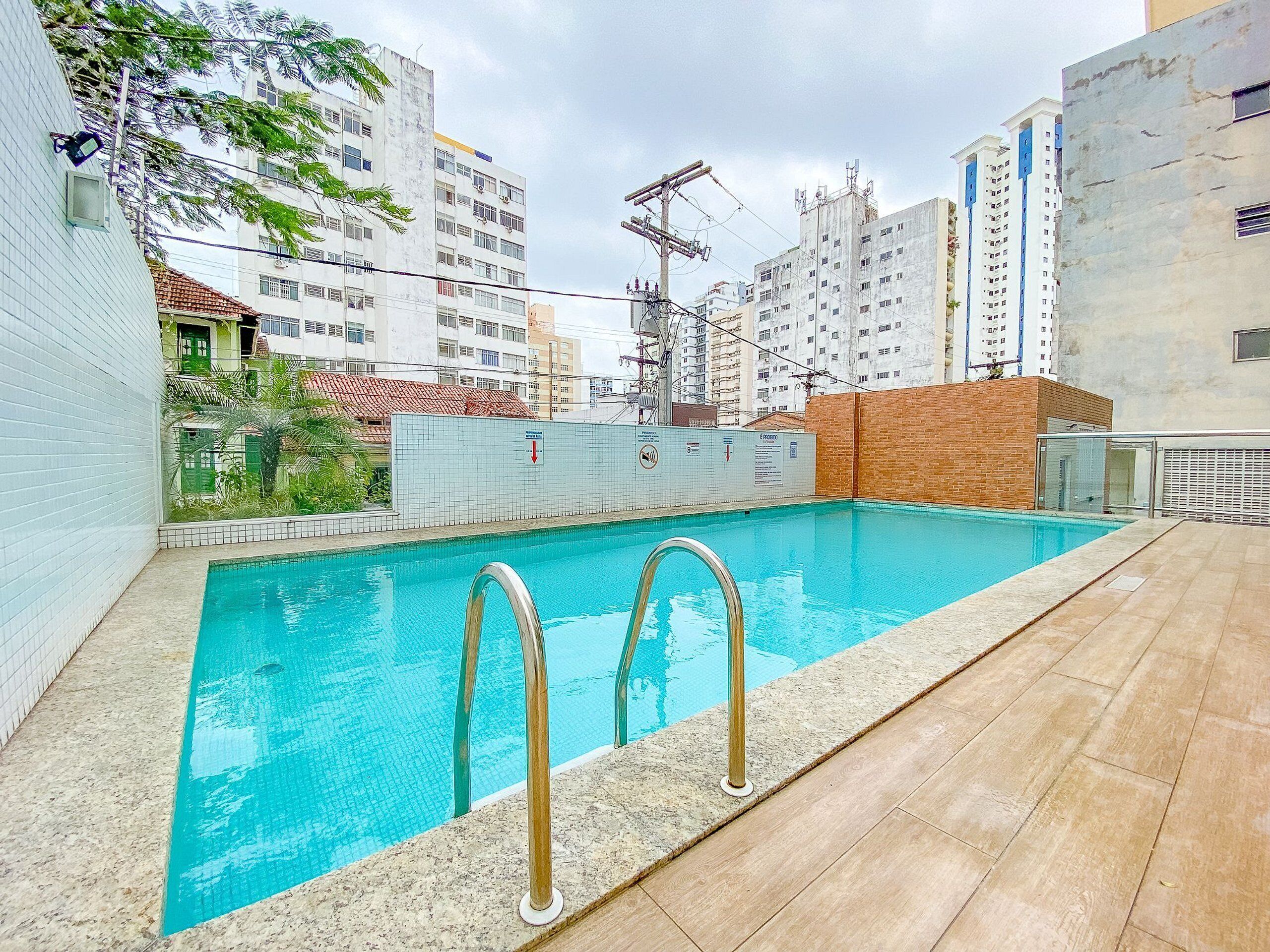 Basic Apartment | Pool