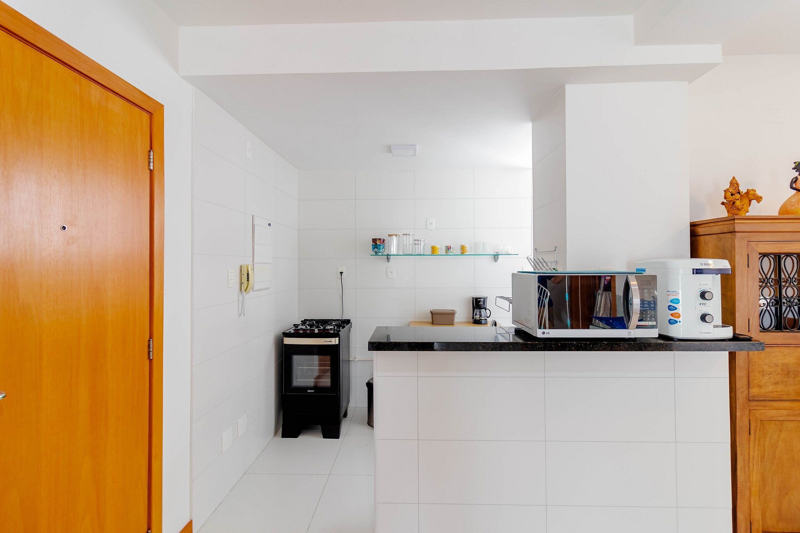 Appartement de base | Cuisine privée | Réfrigérateur, four à micro-ondes, cafetière-théière, mélangeur