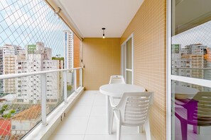 Departamento básico | Restaurante al aire libre
