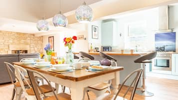 Fridge, dishwasher, electric kettle, toaster