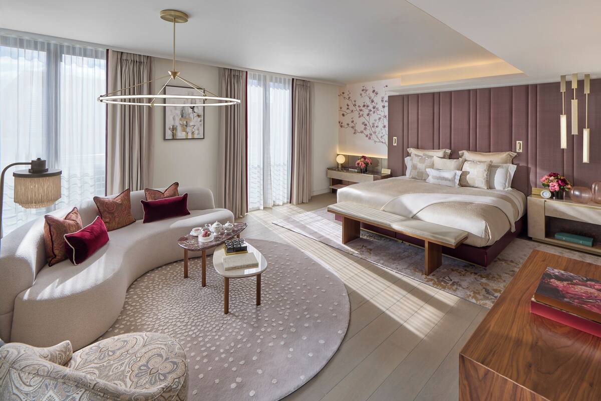 Ropa de cama de alta calidad, colchones con efecto memoria y minibar