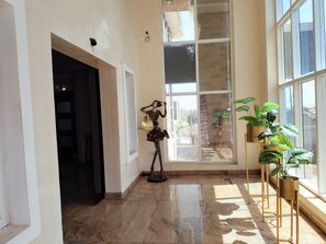 Interior entrance - Easton Hill Continental Hotel (Enugu)