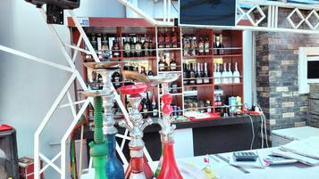 Bar accanto alla piscina