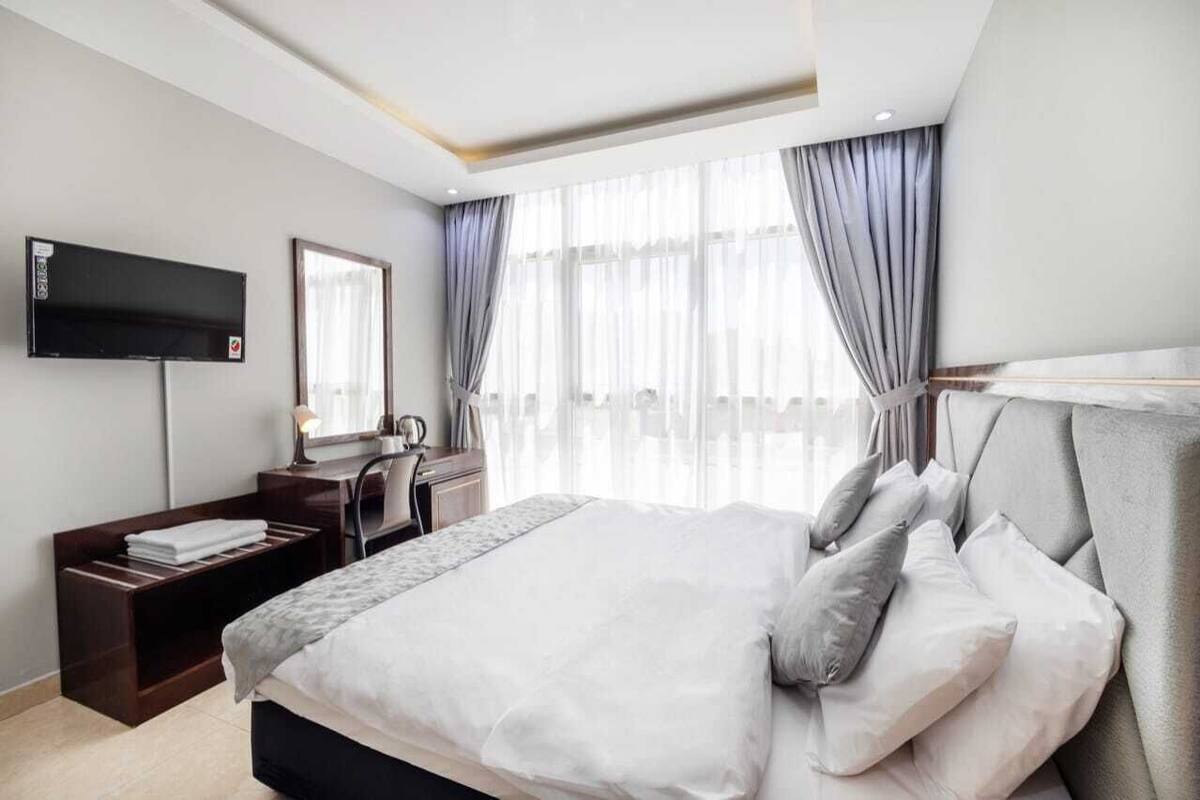 Desk, iron/ironing board (on request), WiFi (free), bed sheets