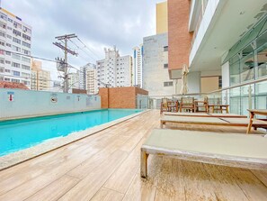 公寓 | 泳池 | 室外游泳池