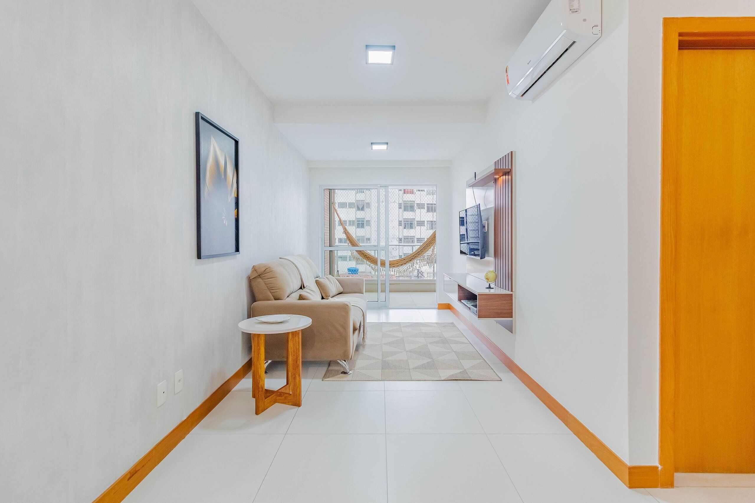 Apartamento | Área de estar | Smart TV 32 polegadas com canais digitais