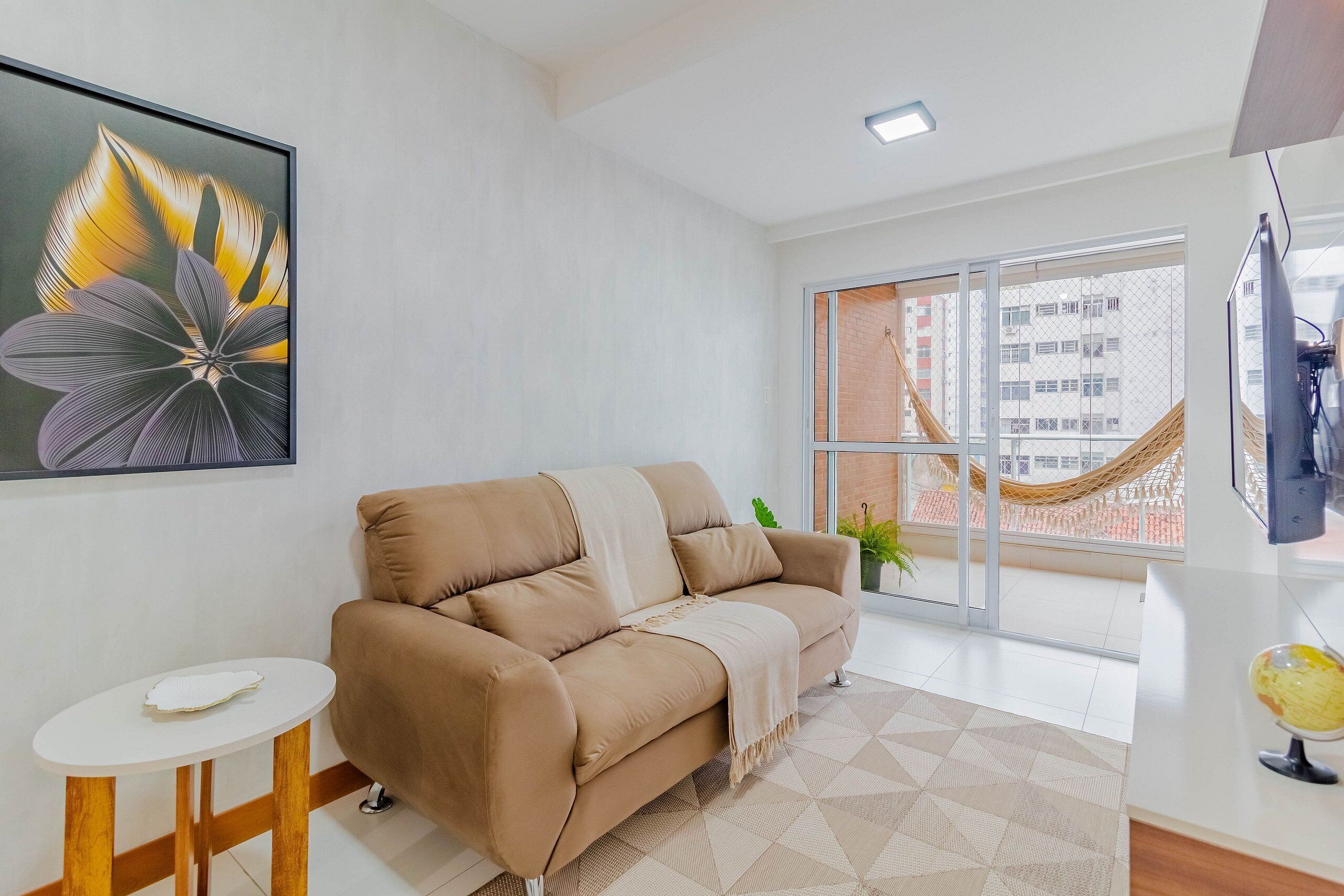 Apartment | Living area | 32-inch Smart TV with digital channels