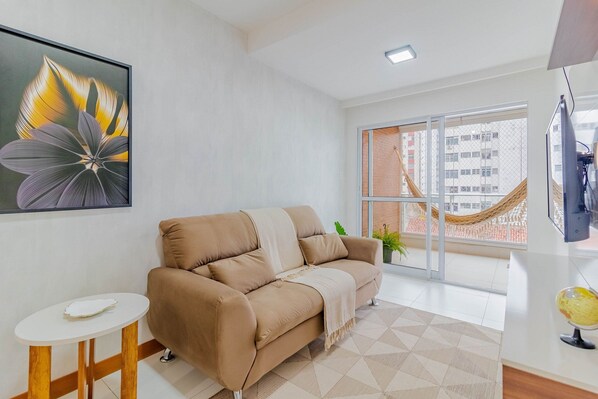 Apartment | Living area | 32-inch Smart TV with digital channels