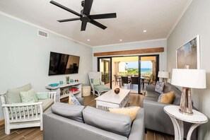 TV, offices - Ocean-View Escape | Walk to Sandy Beach & Pool (Tamarindo)