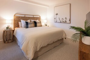 4 habitaciones, tabla de planchar con plancha y wifi gratis 