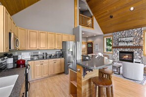 House, Multiple Beds | Private kitchen