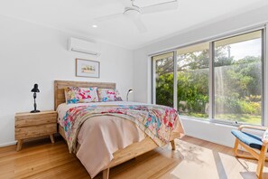 5 habitaciones, tabla de planchar con plancha y wifi 