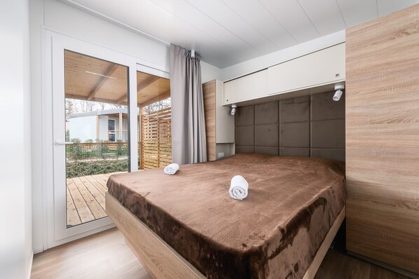 2 bedrooms, free WiFi, bed sheets - Adriamar Mobile Homes in Camping Park Umag  / Adriamar 2433 Park Umag (Karigador)