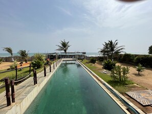 Outdoor pool - THE BLUE HOUSE LOMÉ (Lomé)