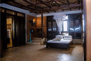 7 bedrooms, in-room safe, desk, travel crib - THE BLUE HOUSE LOMÉ (Lomé)