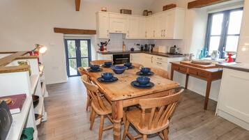 Fridge, dishwasher, electric kettle, toaster