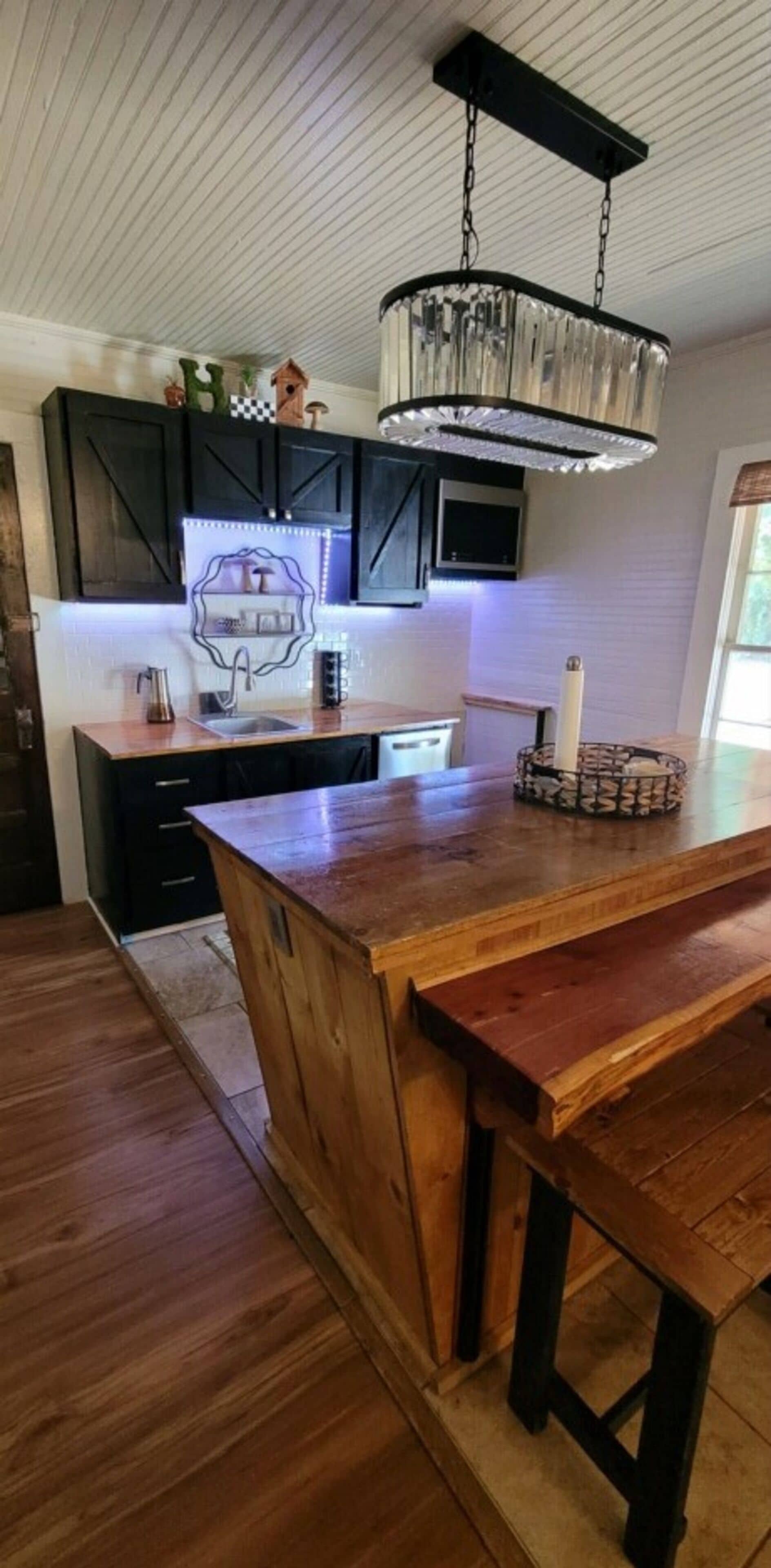 Signature Cottage, 2 Bedrooms | Private kitchen