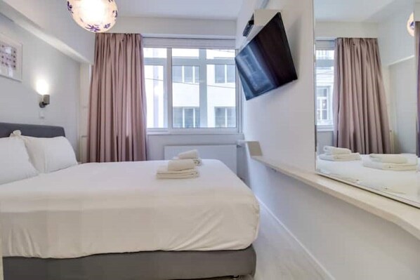 1 室のベッドルーム、WiFi (無料)、ベッドシーツ