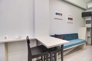 Interior - Ermou Fashion Suite #106 @ Plaka - Monastiraki (Athens)