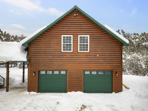 Loft In the Pines, On Snowmobile Trail