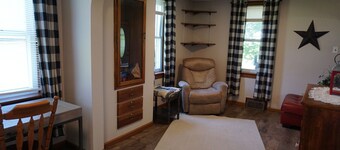 Cozy Farm house 1950's Era but with modern updates