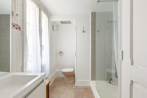 Hair dryer, towels