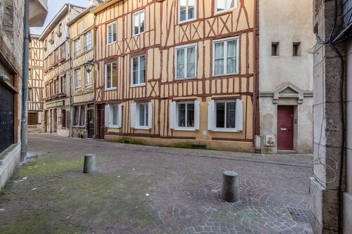 Amandus - Two Bedroom Apartment, Sleeps 6