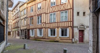 Amandus - Two Bedroom Apartment, Sleeps 6